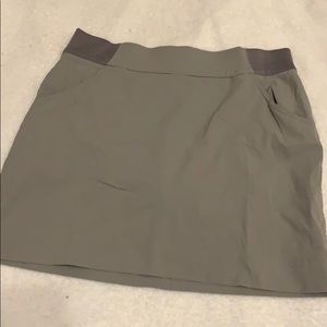 Light grey skort